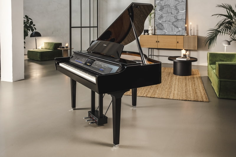 YAMAHA CVP-909 GP