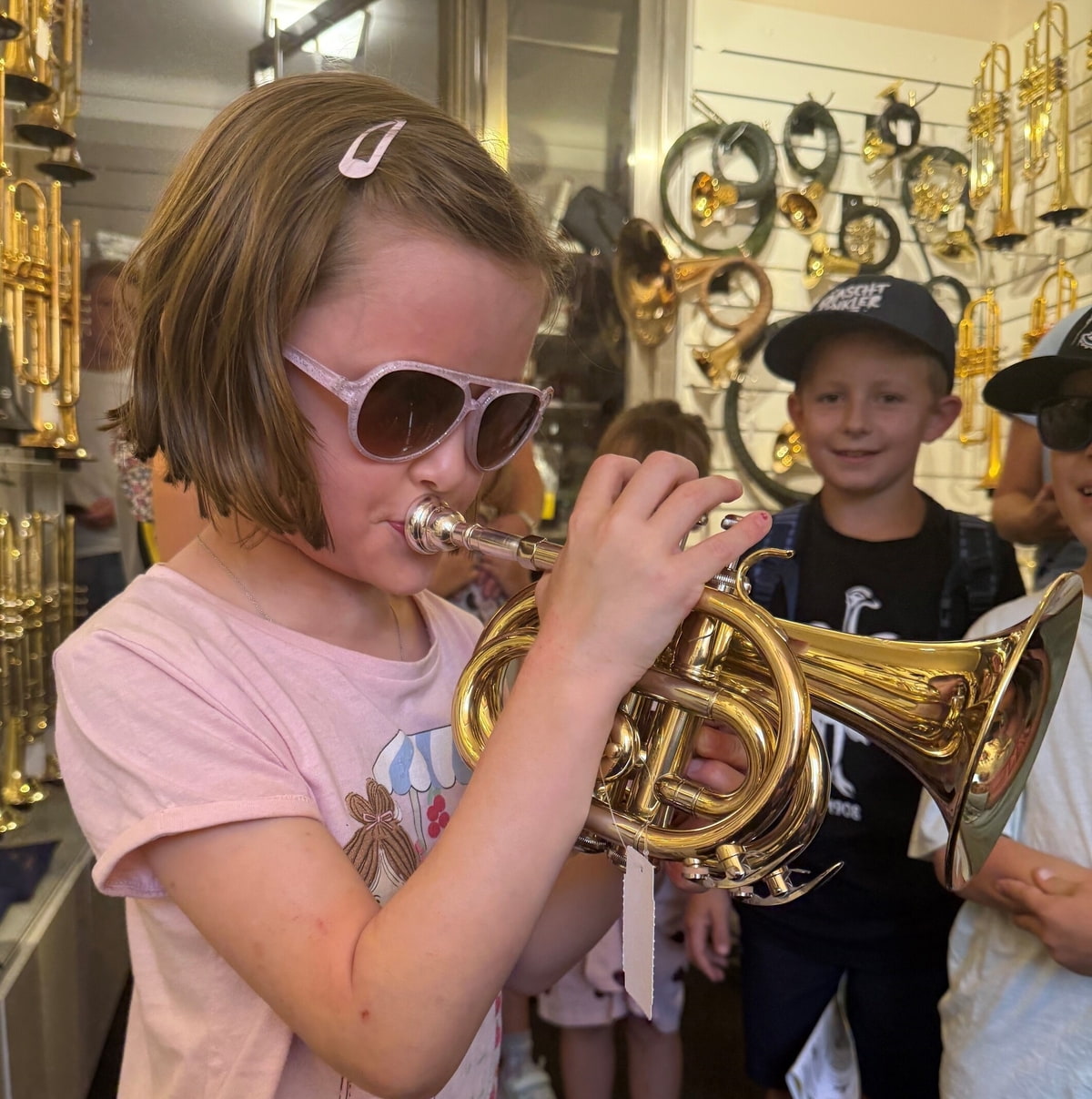 FERIENAKTION DES MV ARBING: WIR BESUCHEN DAS MUSIKHAUS DANNER